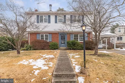 4507 Puller Dr, Kensington, MD 20895