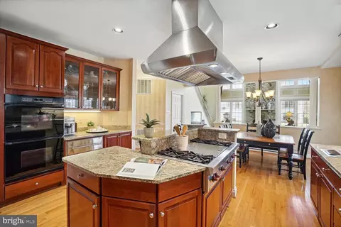 Kitchen - 403 Firestone Dr, Ashton, MD 20861 photo 4 of 5