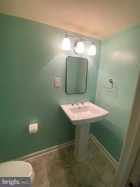 Bath - 2716 Hardy Ave, Silver Spring, MD 20902 photo 3 of 3