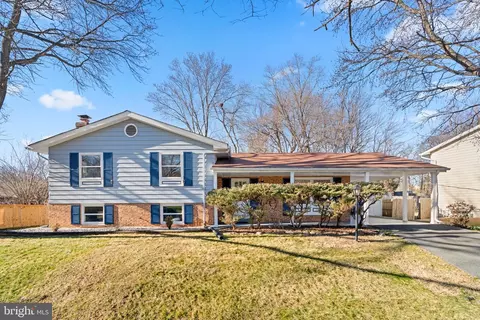 11304 Rambling Rd, Gaithersburg, MD 20879