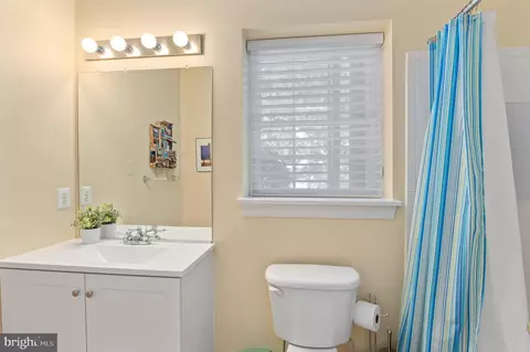 9821 Mount Pleasant Rd, Silver Spring, MD 20910 photo 24