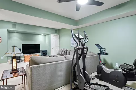 9821 Mount Pleasant Rd, Silver Spring, MD 20910 photo 21