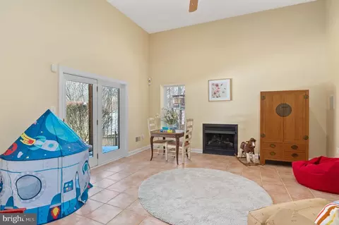 9821 Mount Pleasant Rd, Silver Spring, MD 20910 photo 22