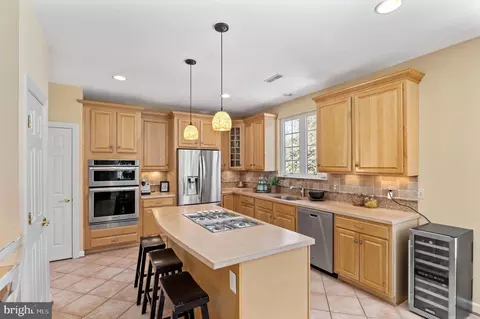 9821 Mount Pleasant Rd, Silver Spring, MD 20910 photo 5