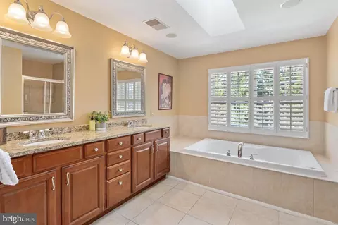 9821 Mount Pleasant Rd, Silver Spring, MD 20910 photo 14