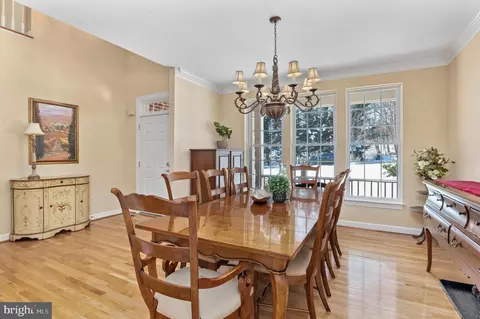 9821 Mount Pleasant Rd, Silver Spring, MD 20910 photo 11