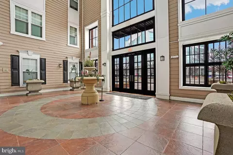 501 Hungerford Dr #275, Rockville, MD 20850