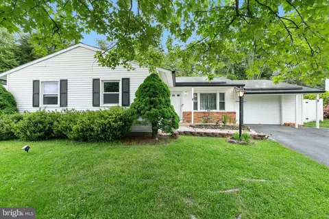 11929 Bayswater Rd, Gaithersburg, MD 20878