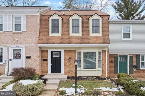 28 County Ct #17-5, Gaithersburg, MD 20878