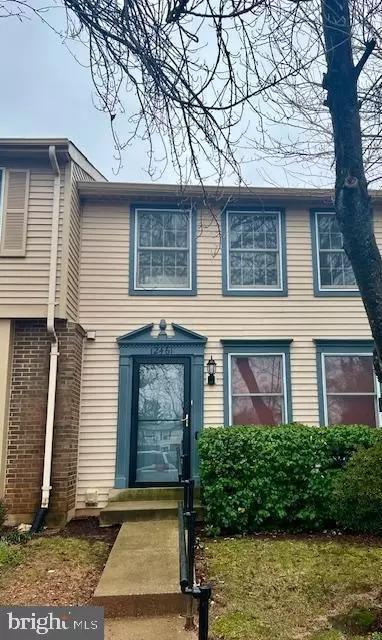 12461 Quail Woods Dr, Germantown, MD 20874