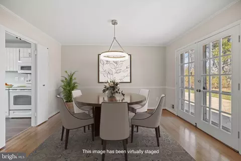 Dining - 14801 Cobblestone Dr, Silver Spring, MD 20905 photo 1 of 2