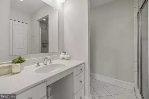 Bath - 14801 Cobblestone Dr, Silver Spring, MD 20905 photo 1 of 5