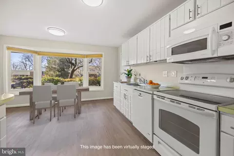 Kitchen - 14801 Cobblestone Dr, Silver Spring, MD 20905 photo 1 of 2