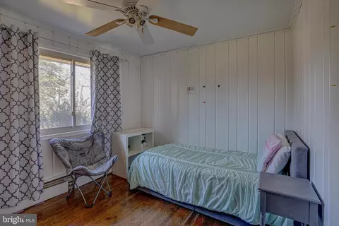 Bedroom - 14819 Harold Rd, Silver Spring, MD 20905 photo 2 of 3