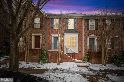 209 Poplar Spring Rd, Rockville, MD 20850