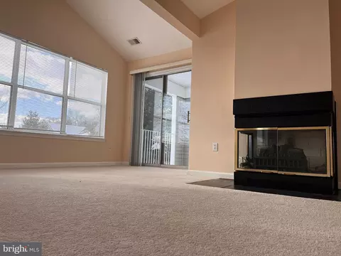 Living - 2802 Clear Shot Dr #12-36, Silver Spring, MD 20906 photo 6 of 7