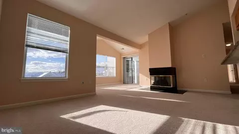 2802 Clear Shot Dr #12-36, Silver Spring, MD 20906