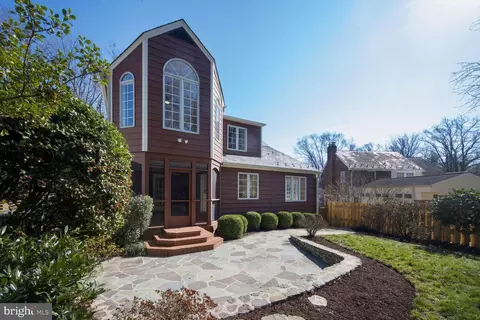 Exterior - 315 Ellsworth Dr, Silver Spring, MD 20910 photo 14 of 21