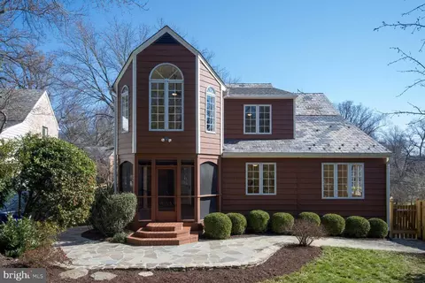 Exterior - 315 Ellsworth Dr, Silver Spring, MD 20910 photo 15 of 21