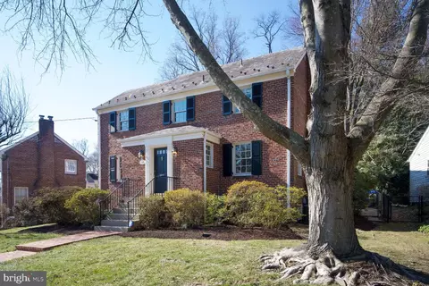 Exterior - 315 Ellsworth Dr, Silver Spring, MD 20910 photo 5 of 21