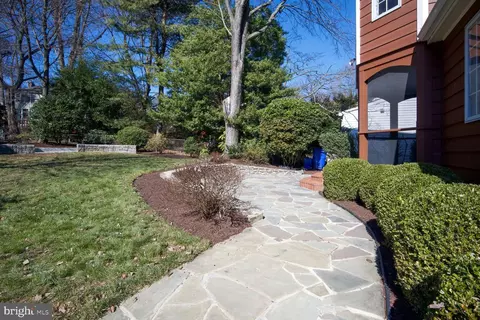 Exterior - 315 Ellsworth Dr, Silver Spring, MD 20910 photo 9 of 21