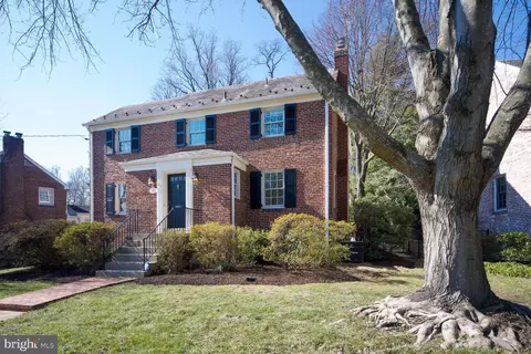 Exterior - 315 Ellsworth Dr, Silver Spring, MD 20910 photo 4 of 21
