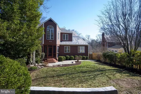 Exterior - 315 Ellsworth Dr, Silver Spring, MD 20910 photo 17 of 21