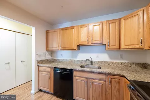 Kitchen - 3240 Gleneagles Dr #102-1, Silver Spring, MD 20906 photo 4 of 5
