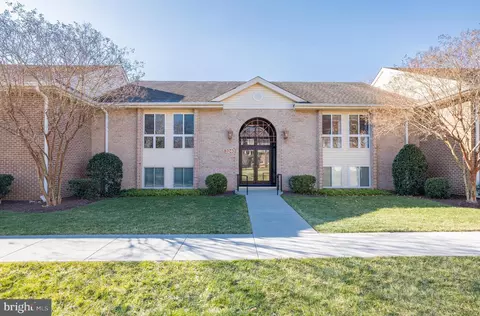 3240 Gleneagles Dr #102-1, Silver Spring, MD 20906