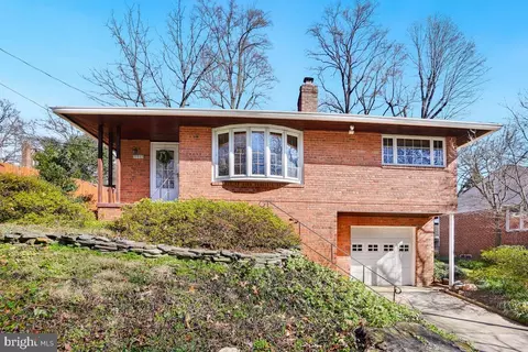 10507 Drumm Ave, Kensington, MD 20895