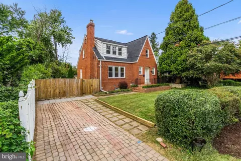 305 Dearborn Ave, Silver Spring, MD 20901 photo 3