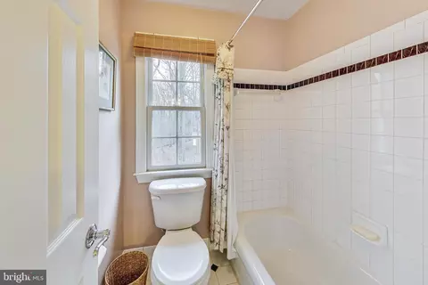 Bath - 204 Quaint Acres Dr, Silver Spring, MD 20904 photo 8 of 9