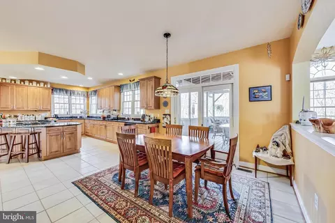 Kitchen - 204 Quaint Acres Dr, Silver Spring, MD 20904 photo 4 of 5