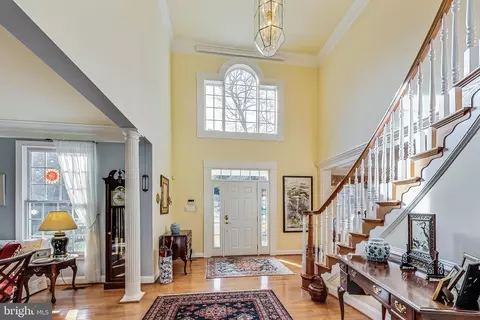 Entry Way - 204 Quaint Acres Dr, Silver Spring, MD 20904 photo 2 of 3