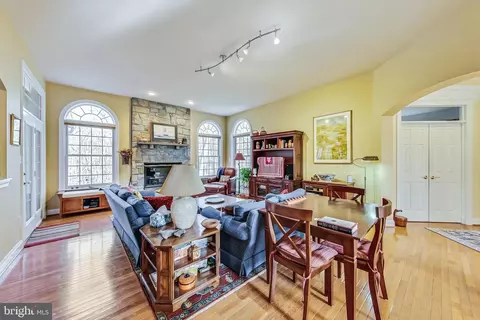 Living - 204 Quaint Acres Dr, Silver Spring, MD 20904 photo 4 of 13