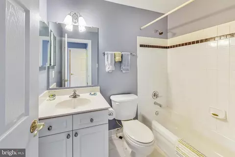 Bath - 204 Quaint Acres Dr, Silver Spring, MD 20904 photo 5 of 9