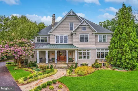 10617 Macarthur Blvd, Potomac, MD 20854
