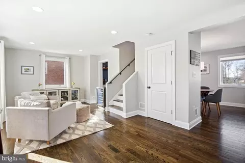 Living - 11534 Soward Dr, Silver Spring, MD 20902 photo 3 of 4