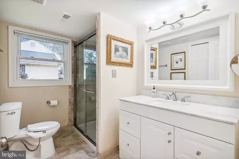 Bath - 2804 Hewitt Ave, Silver Spring, MD 20906 photo 1 of 5