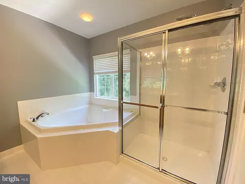 18844 Broken Oak Rd, Boyds, MD 20841 photo 24