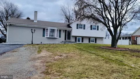 24309 Ridge Rd, Damascus, MD 20872