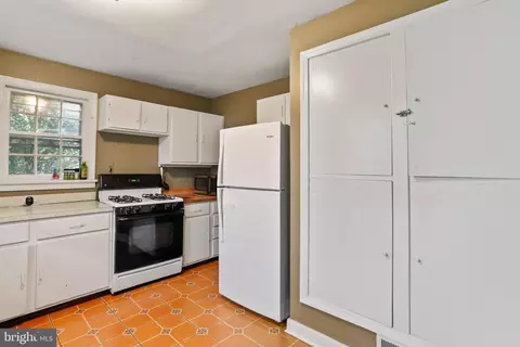 2606 Newton St, Silver Spring, MD 20902 photo 9