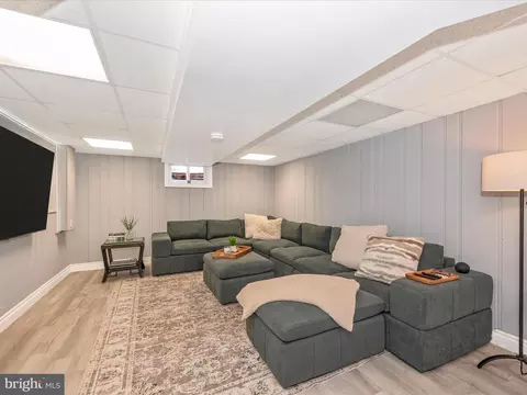 Living - 13206 Bluhill Rd, Silver Spring, MD 20906 photo 12 of 13