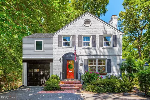 6215 Massachusetts Ave, Bethesda, MD 20816