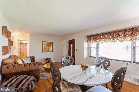 10213 Douglas Ave, Silver Spring, MD 20902 photo 5