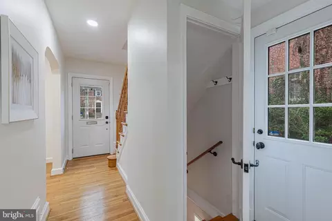10403 Inwood Ave, Silver Spring, MD 20902 photo 12