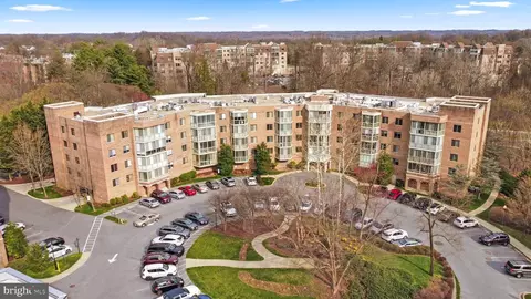 2900 N Leisure World Blvd #403, Silver Spring, MD 20906