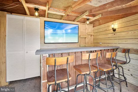 Dining - 10005 Portland Rd, Silver Spring, MD 20901 photo 2 of 2