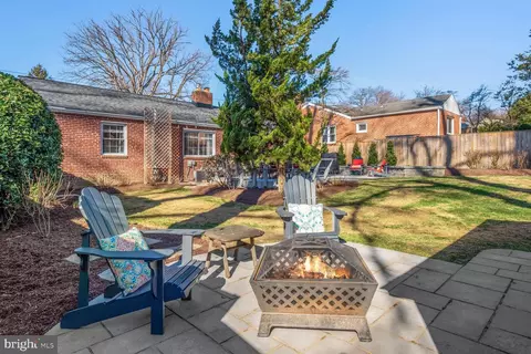 Exterior - 10005 Portland Rd, Silver Spring, MD 20901 photo 5 of 10