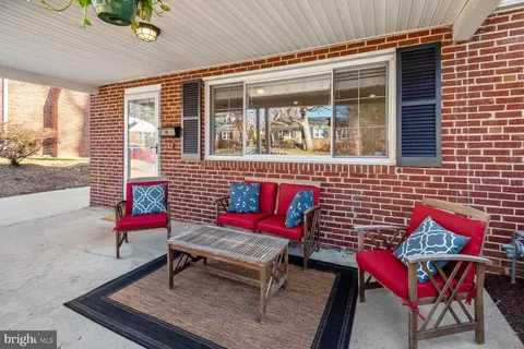 Exterior - 10005 Portland Rd, Silver Spring, MD 20901 photo 3 of 10